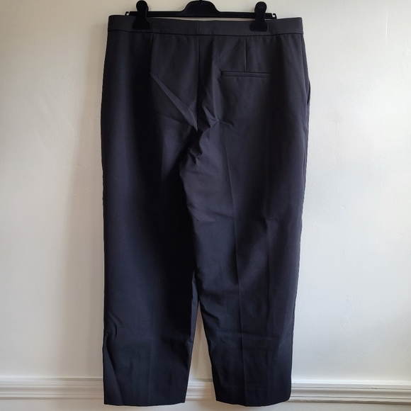 Vince Pintuck Tapered High Waist Black Trouser Pants Style#V802922038 NWT Sz 16 - Picture 15 of 17